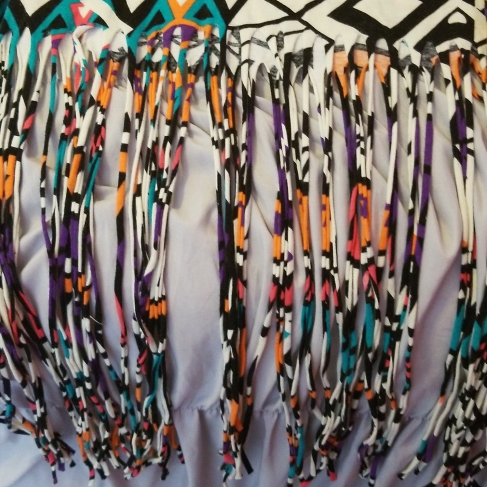 Aztec  Fringe Bottom Tank - Picture 3 of 4